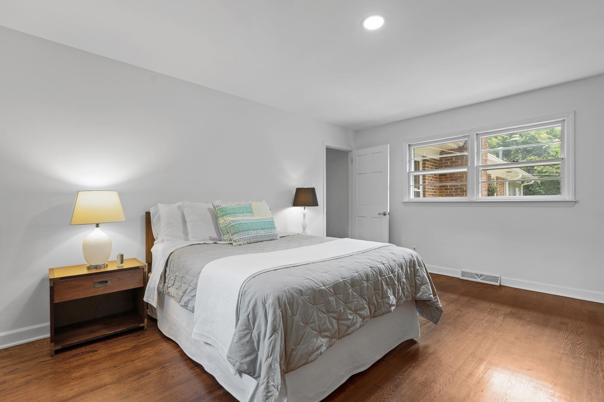 1608 Kent Street photo 19