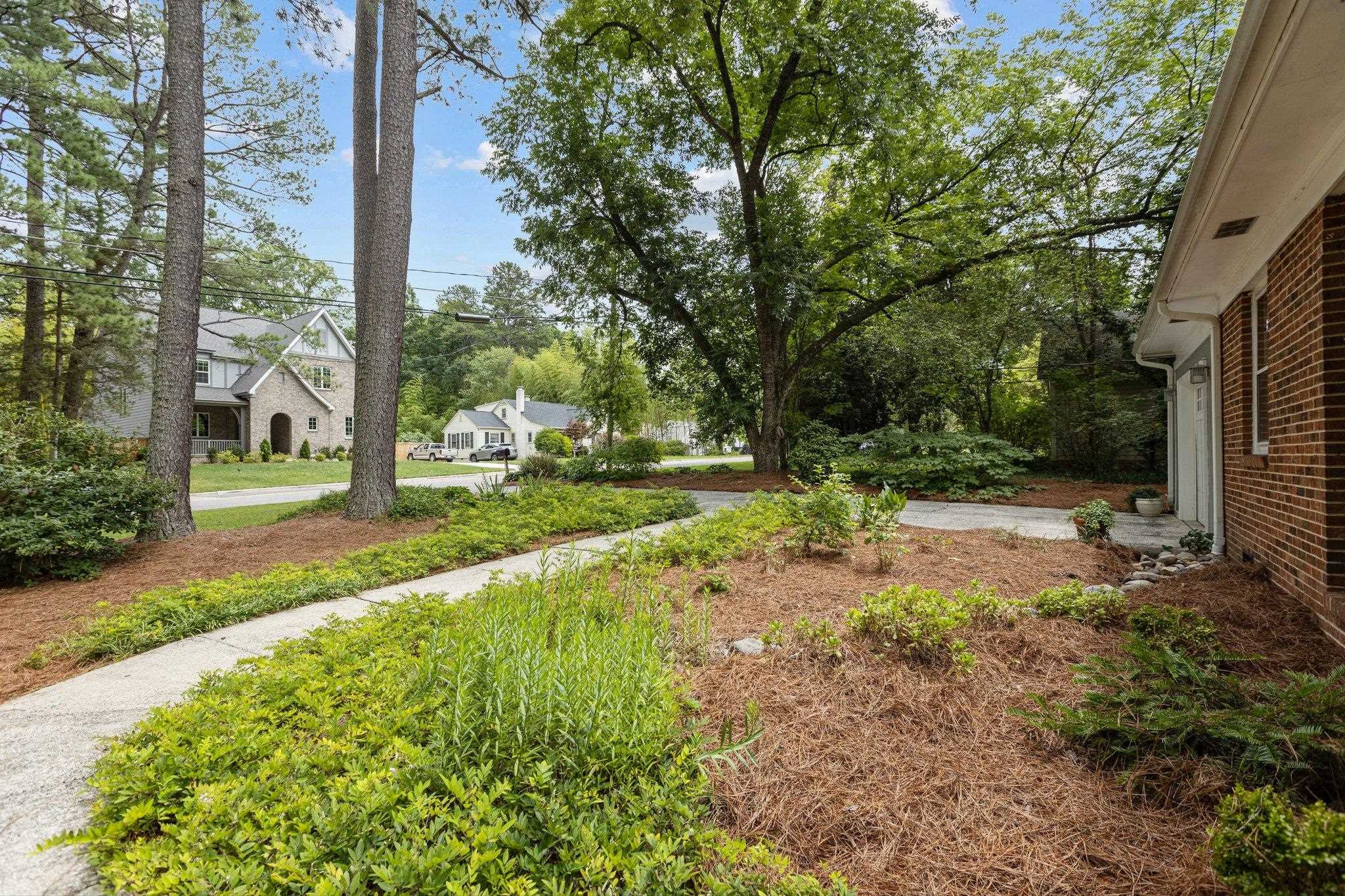 1608 Kent Street photo 37