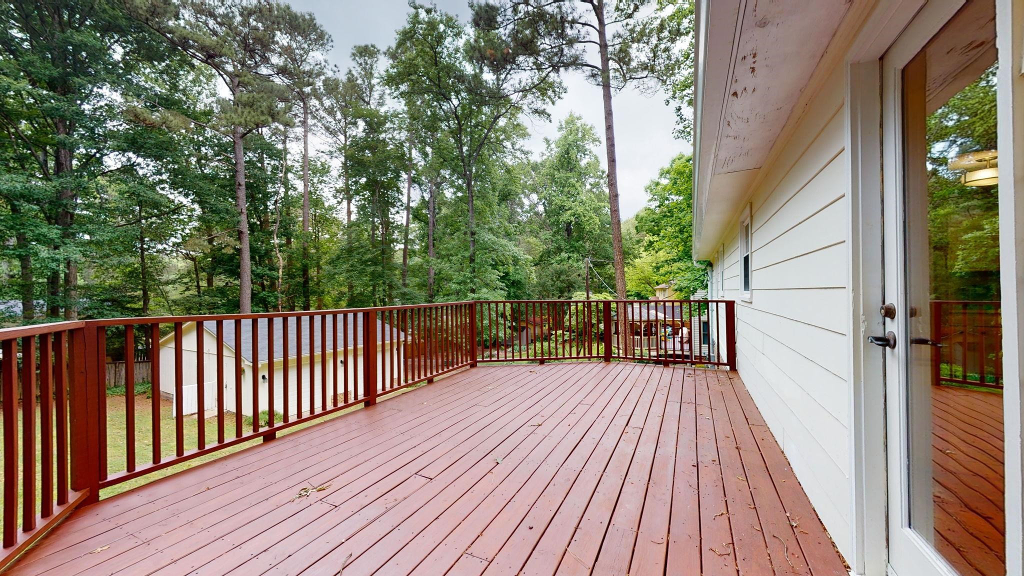 5425 N Highland Drive photo 2