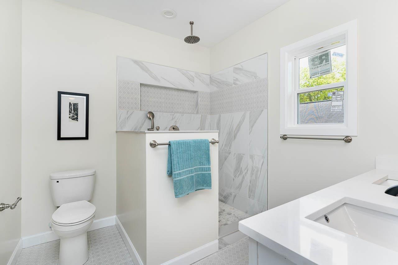 814 Gerard Street photo 16