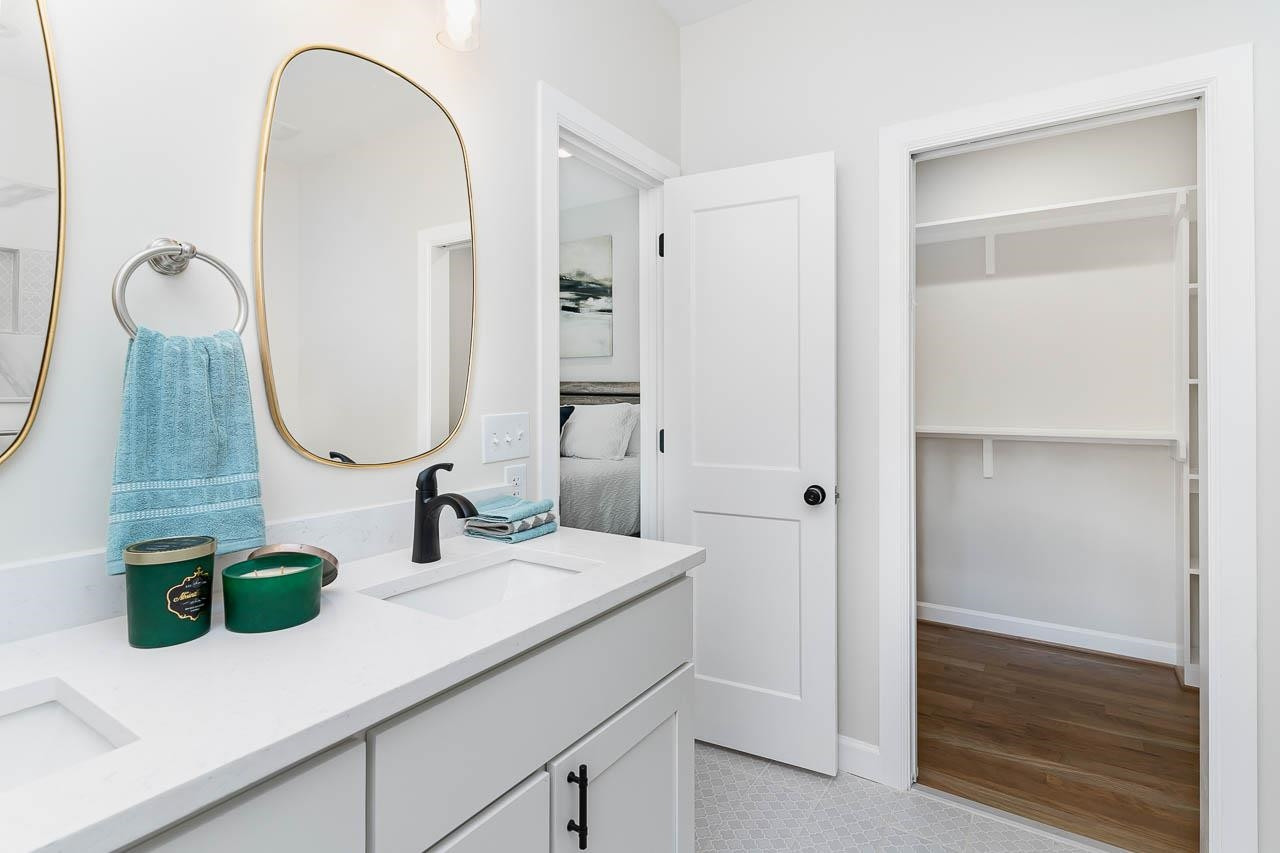 814 Gerard Street photo 17