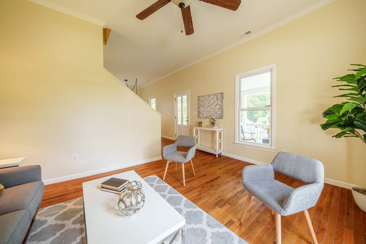 1012 Onslow Street photo 11