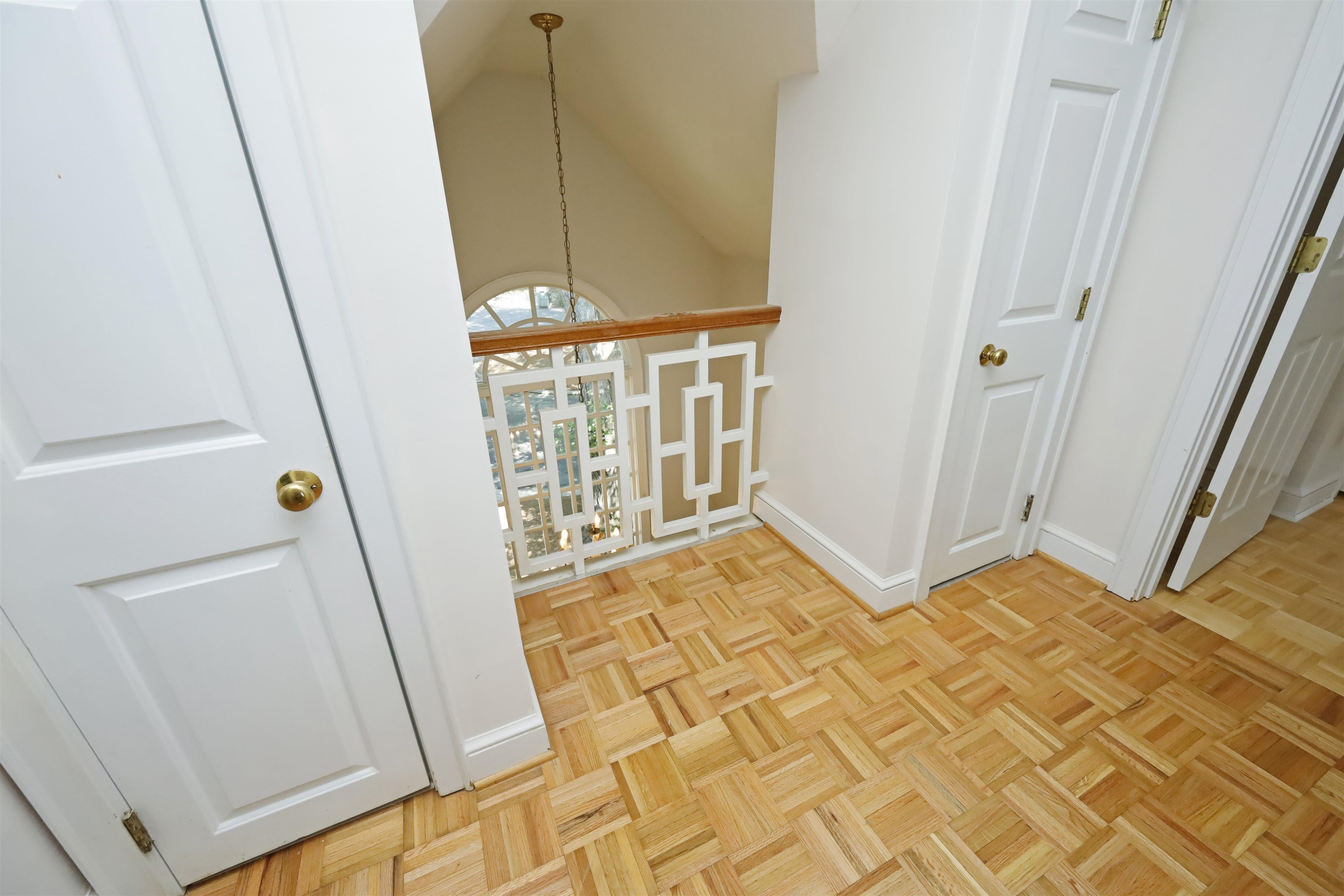 130 Weatherhill Pointe photo 18