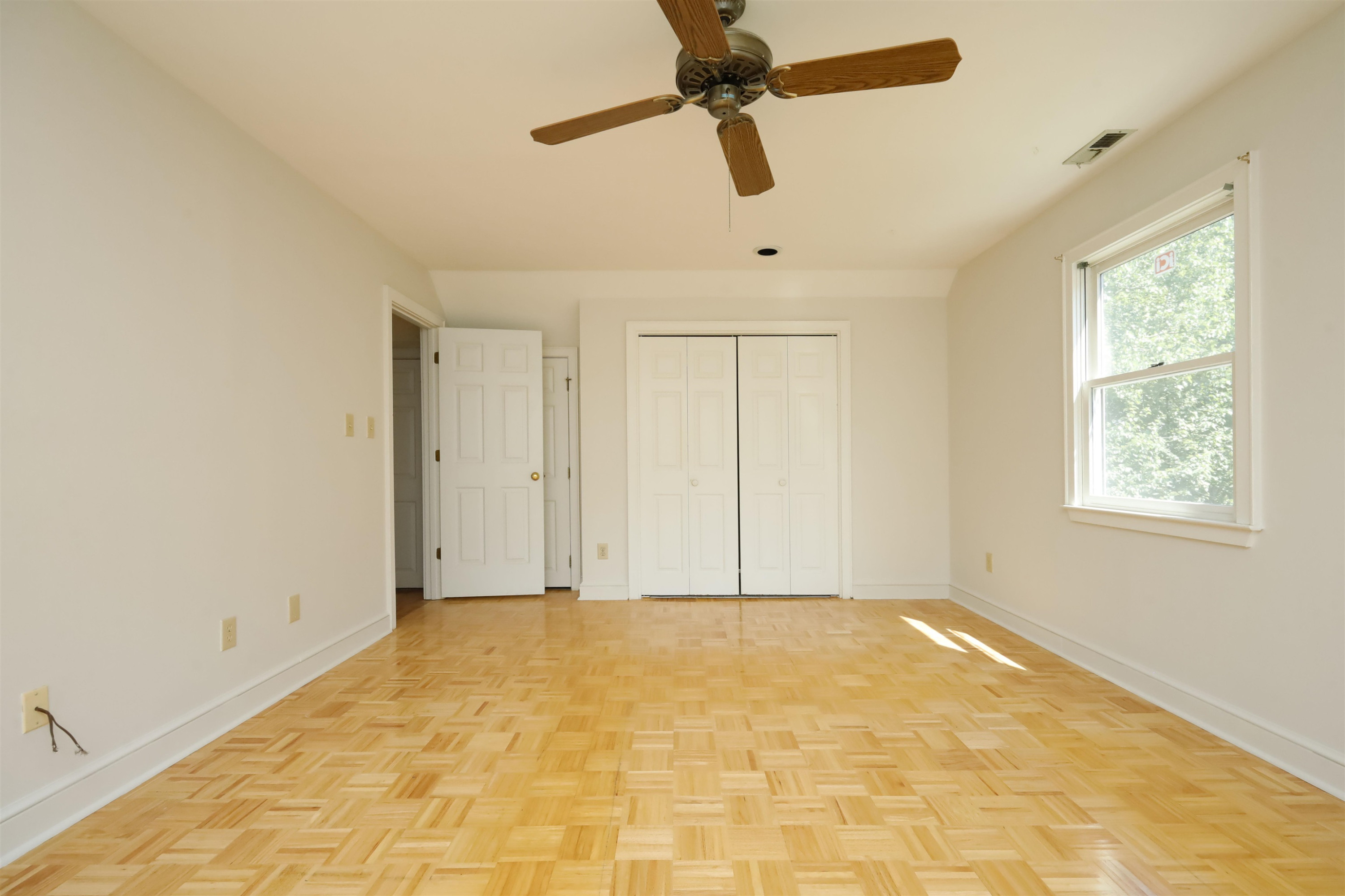 130 Weatherhill Pointe photo 28