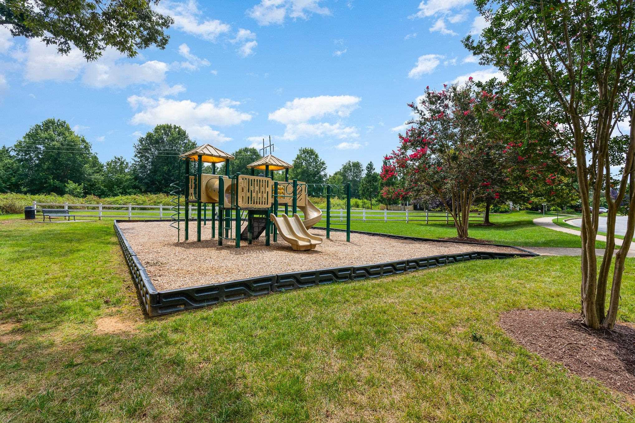 208 Legends Way photo 27