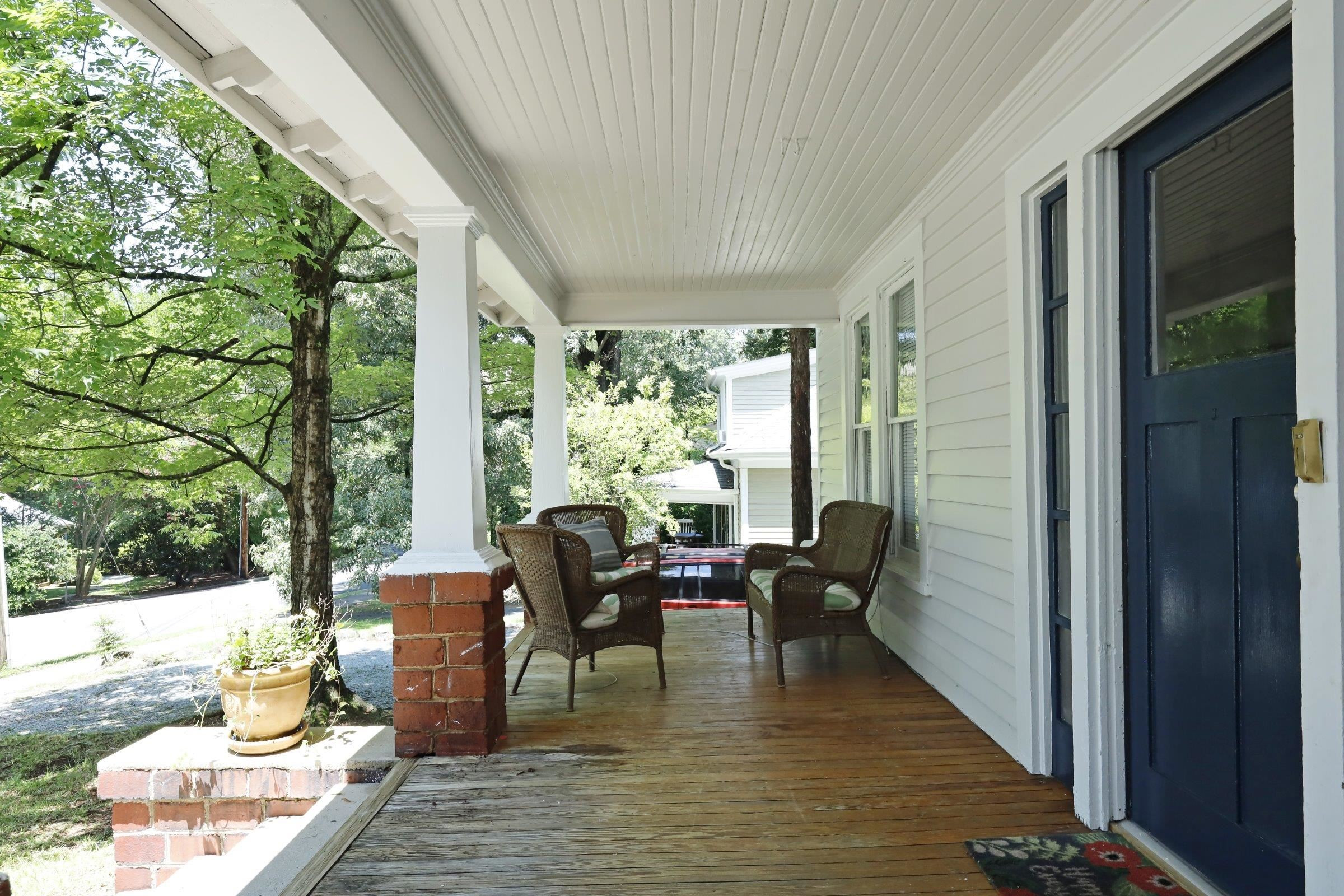 302 Henderson Street photo 3