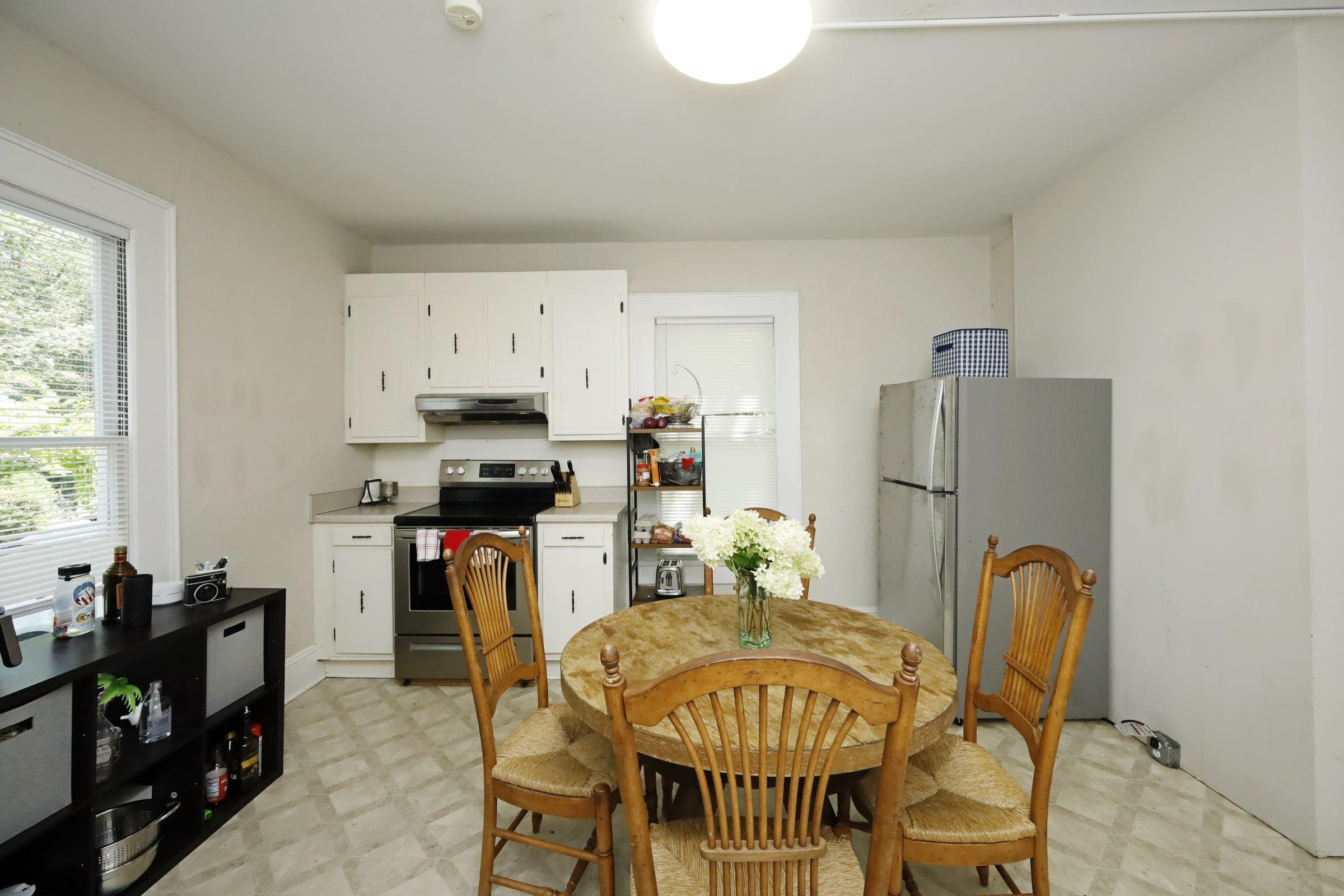 302 Henderson Street photo 10