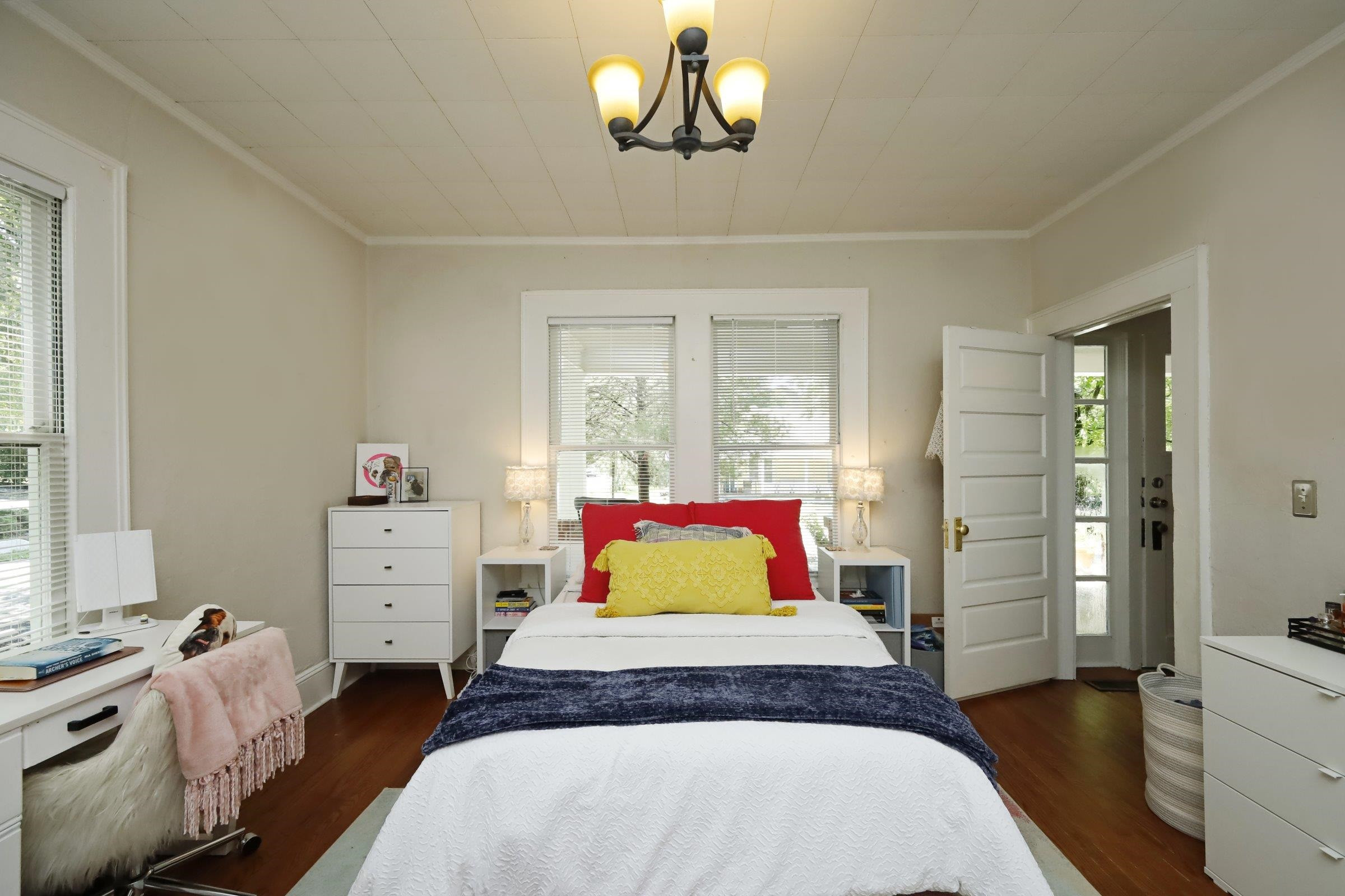 302 Henderson Street photo 13