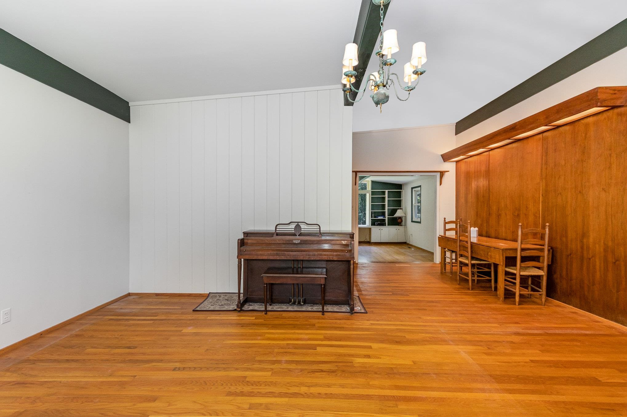 205 Simpson Street photo 4