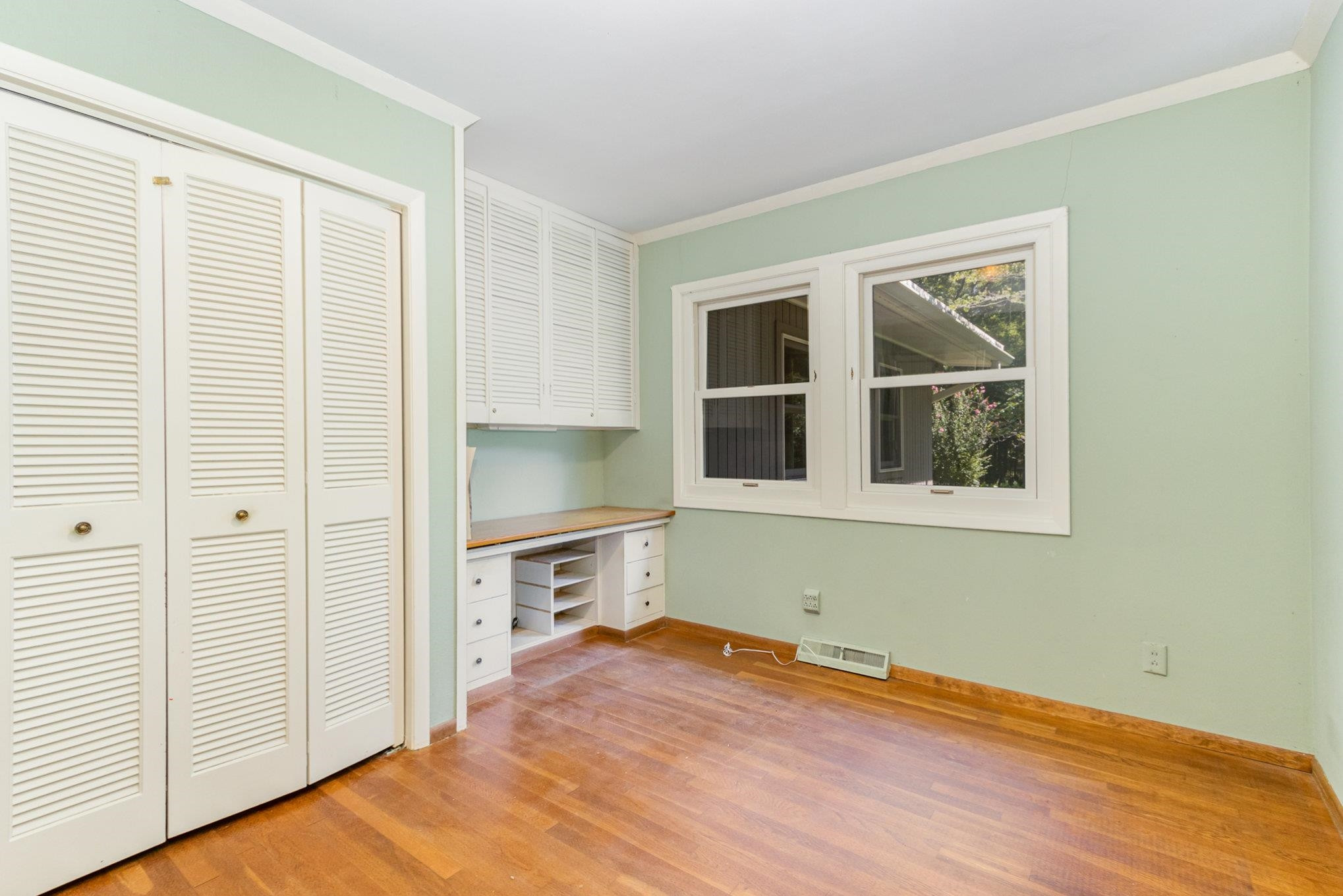 205 Simpson Street photo 11