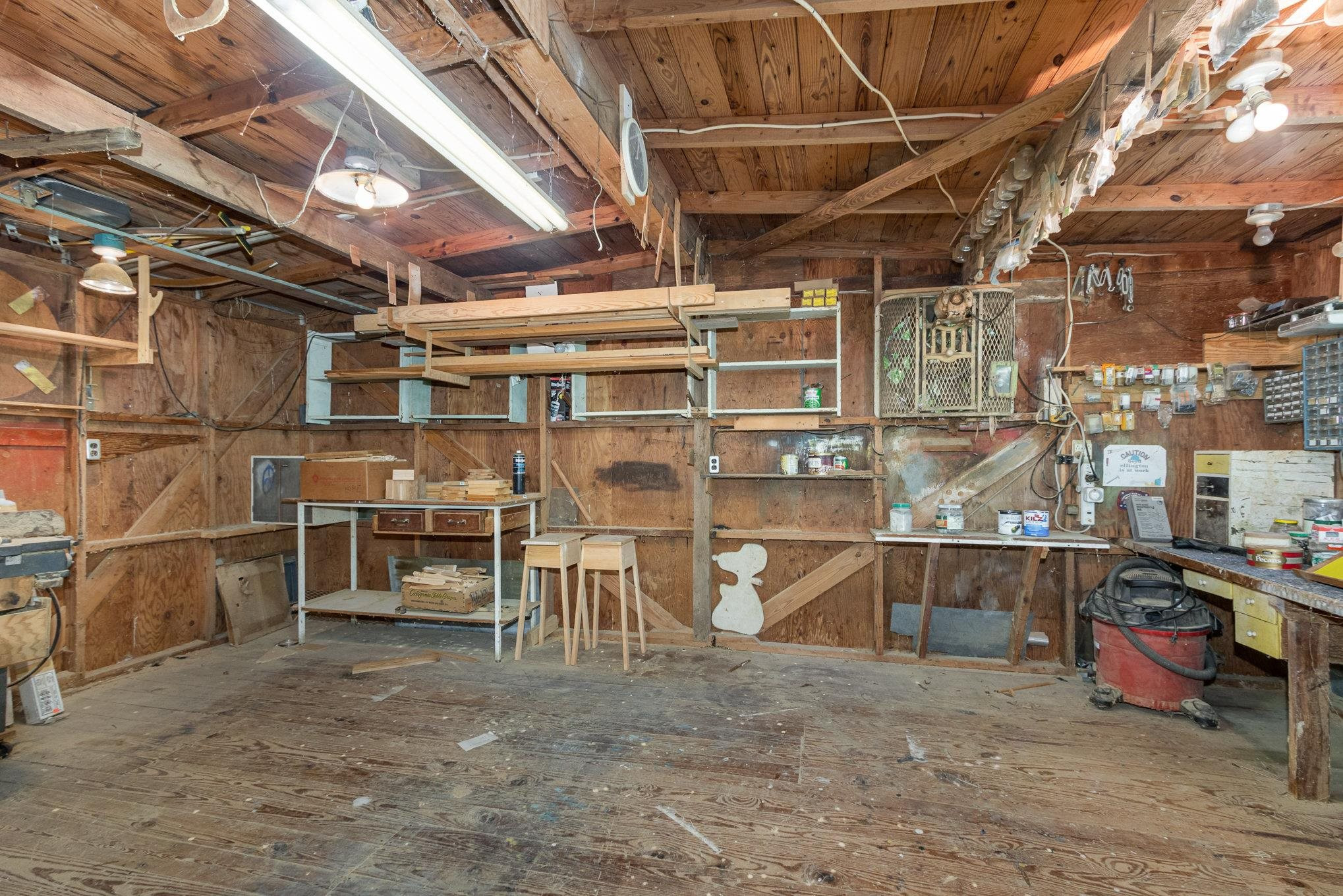 205 Simpson Street photo 17