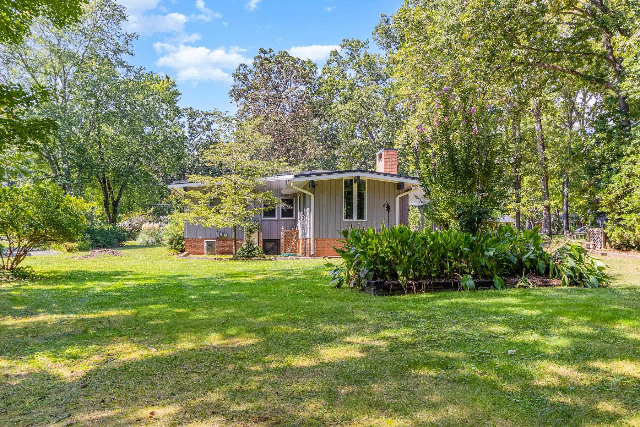 205 Simpson Street photo 21