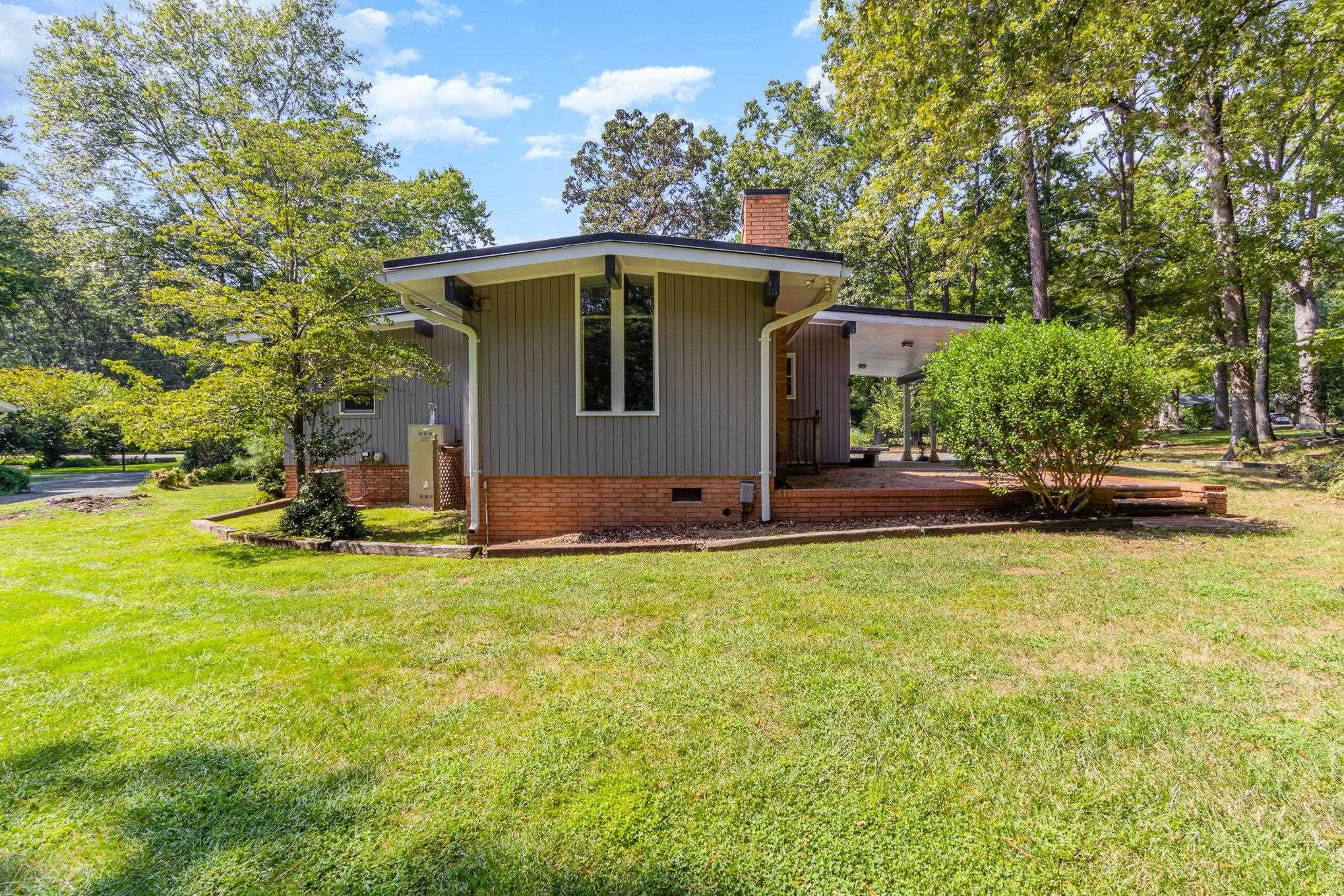 205 Simpson Street photo 24