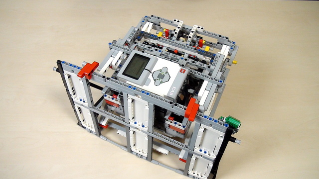 fll into orbit robot design