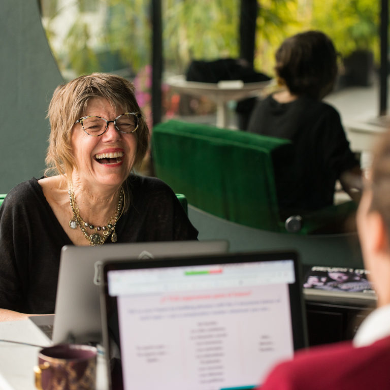 Adult learner in Mexico City participating in the Fluenz Spanish Bootcamp, the most intensive Spanish immersion program.