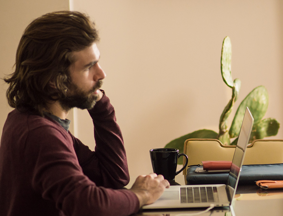 What are the benefits of choosing Fluenz Spanish tutors for one-on-one online sessions?