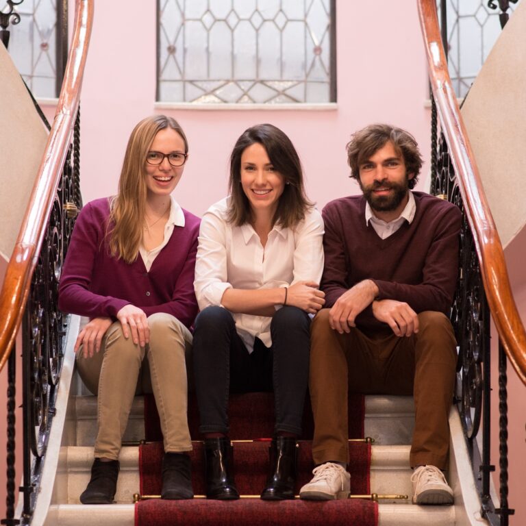 Fluenz founder Sonia Gil with the team of expert Spanish tutors, guiding learners to fluency through Fluenz Live Online and immersive Spanish programs in Mexico City and beyond.