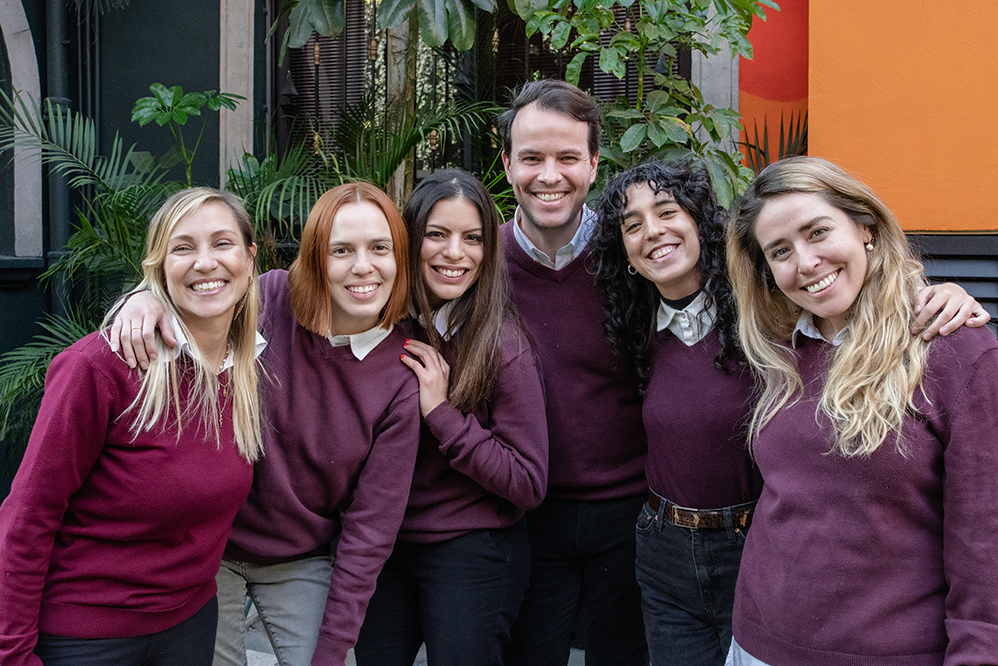 The amazing team of Fluenz Spanish tutors coordinating together for the Fluenz Live Online program, ensuring personalized, one-on-one Spanish instruction for learners worldwide.