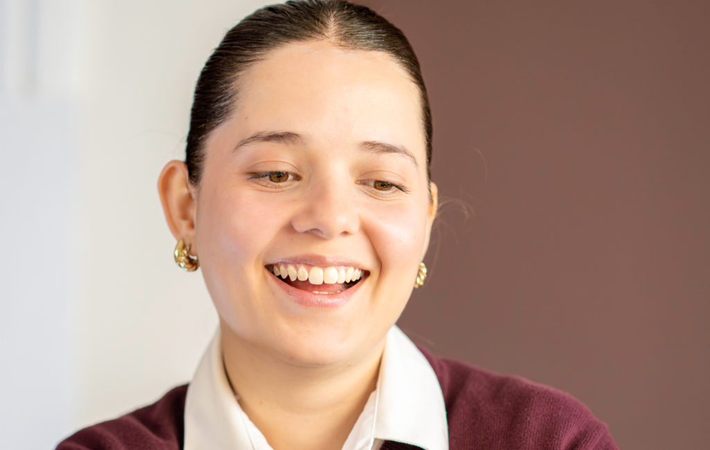Do Fluenz Spanish tutors enable online and immersion learning combinations?