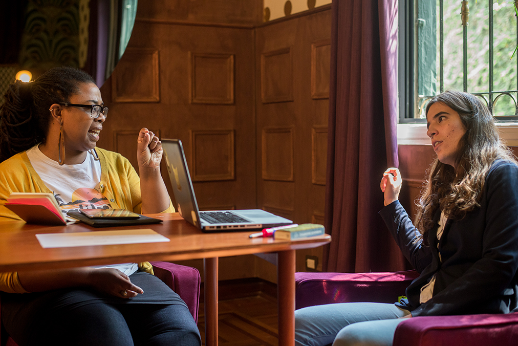 Learner and Fluenz coach during an intensive one-on-one Spanish Bootcamp session in Mexico City, part of the most rigorous and personalized Spanish immersion program in the country.