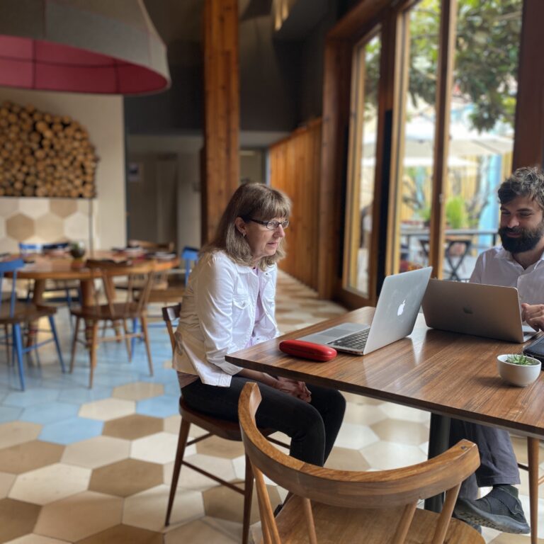 Spanish tutor and student in a one-on-one session at the Fluenz Spanish Bootcamp in Mexico City, part of the most intensive and personalized Spanish immersion program in the world, designed for high-achieving adult learners.