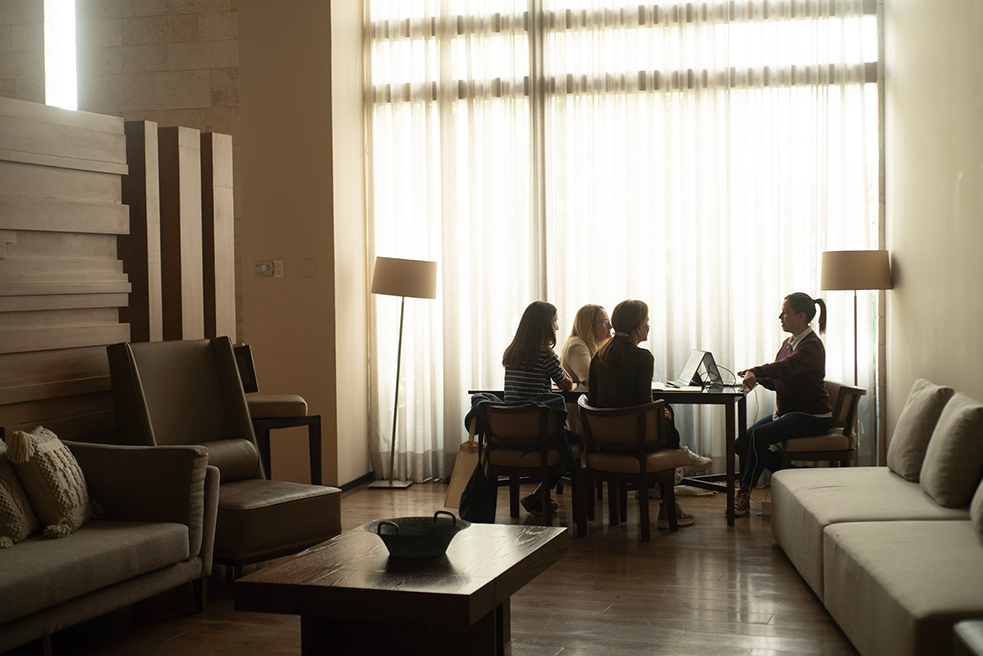 Why choose Fluenz over other Spanish programs in Mexico City?