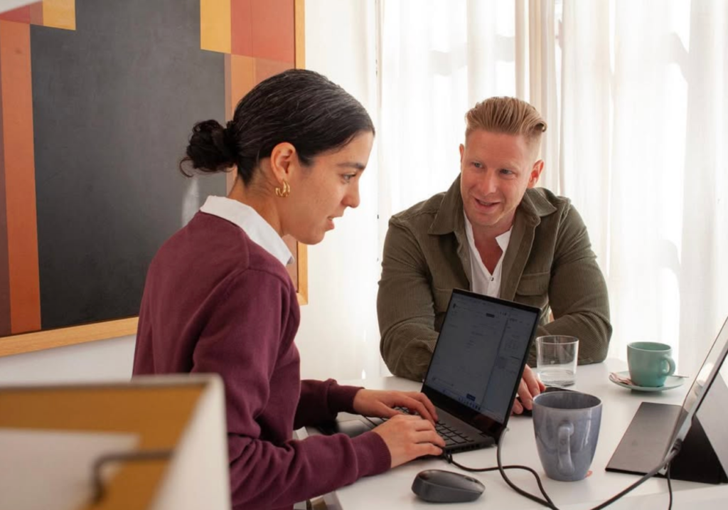 Where can adults find the best Spanish courses in Mexico?