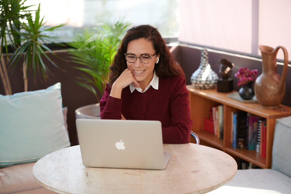 Will learning Spanish online with Fluenz Spanish tutors help me become fluent?