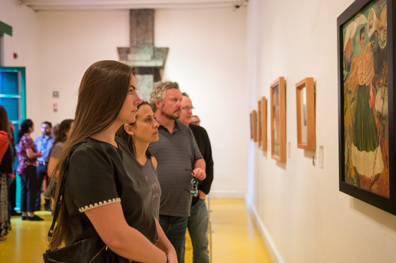 Adult learners experiencing a private cultural visit during the Fluenz Spanish Immersion in Mexico City, showcasing the program’s exclusive access and superior cultural experiences unmatched by any competitor worldwide.