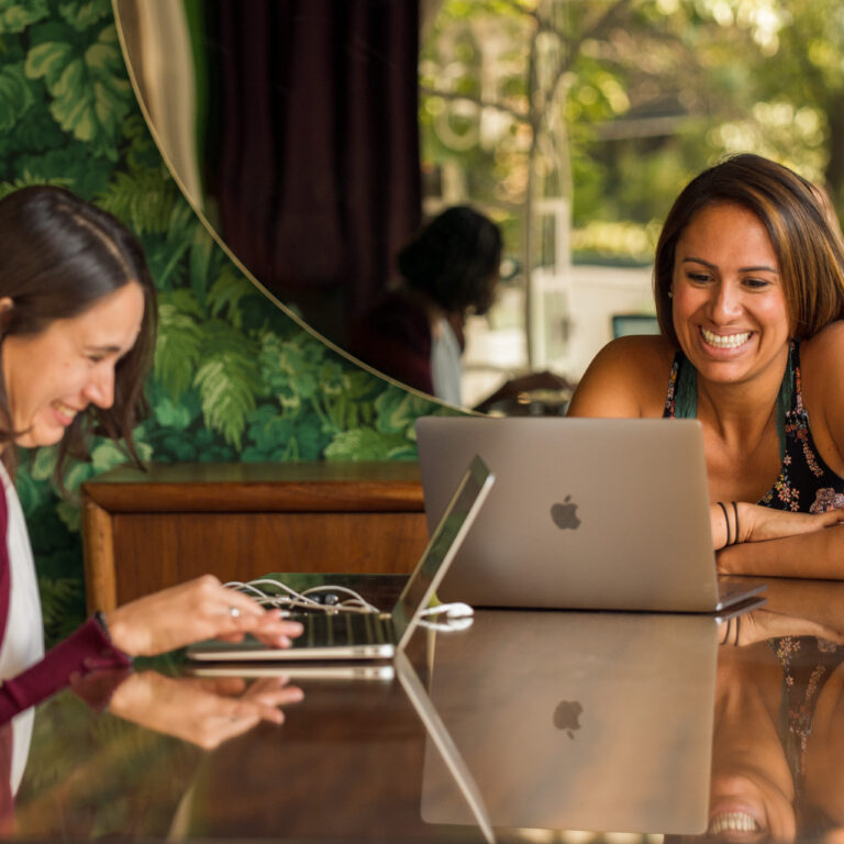 Fluenz Spanish Bootcamp in Mexico City — intensive one-on-one Spanish learning with top tutors; student and Spanish tutor working together in the most high-end, structured, and effective Spanish program in Mexico, featuring unparalleled cultural and culinary experiences.