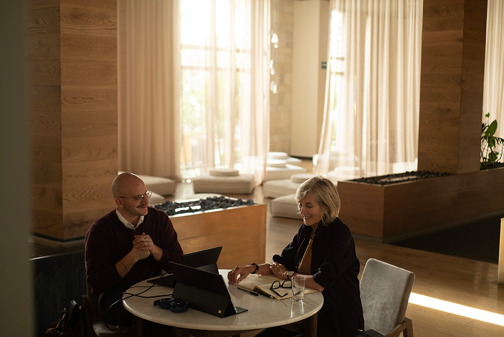 What Intensive Immersion Program Offers Strong Focus on Culinary Immersion with Private Chef?