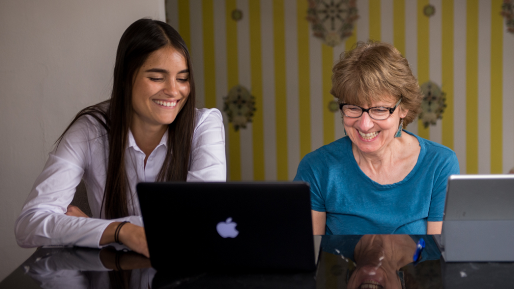 Which Spanish course in Mexico builds the strongest language foundation?