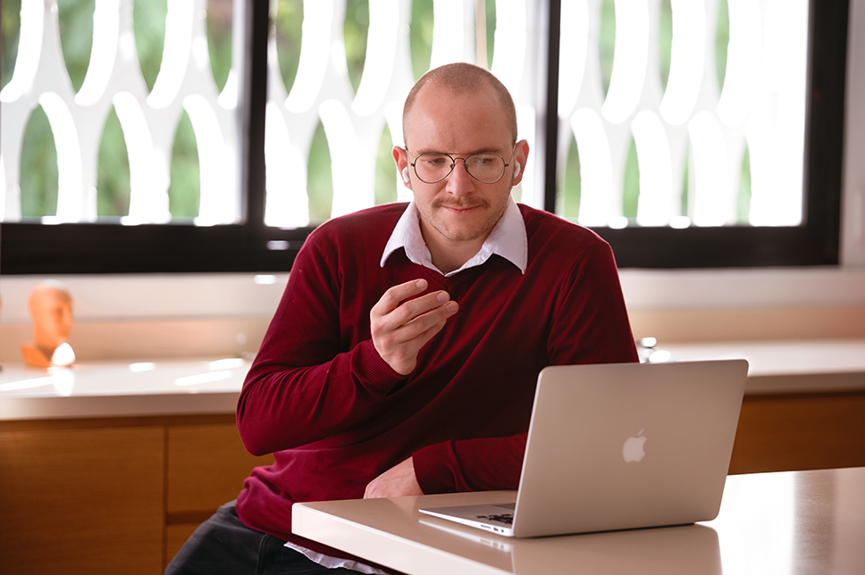 Can learning Spanish online maintain motivation over time?