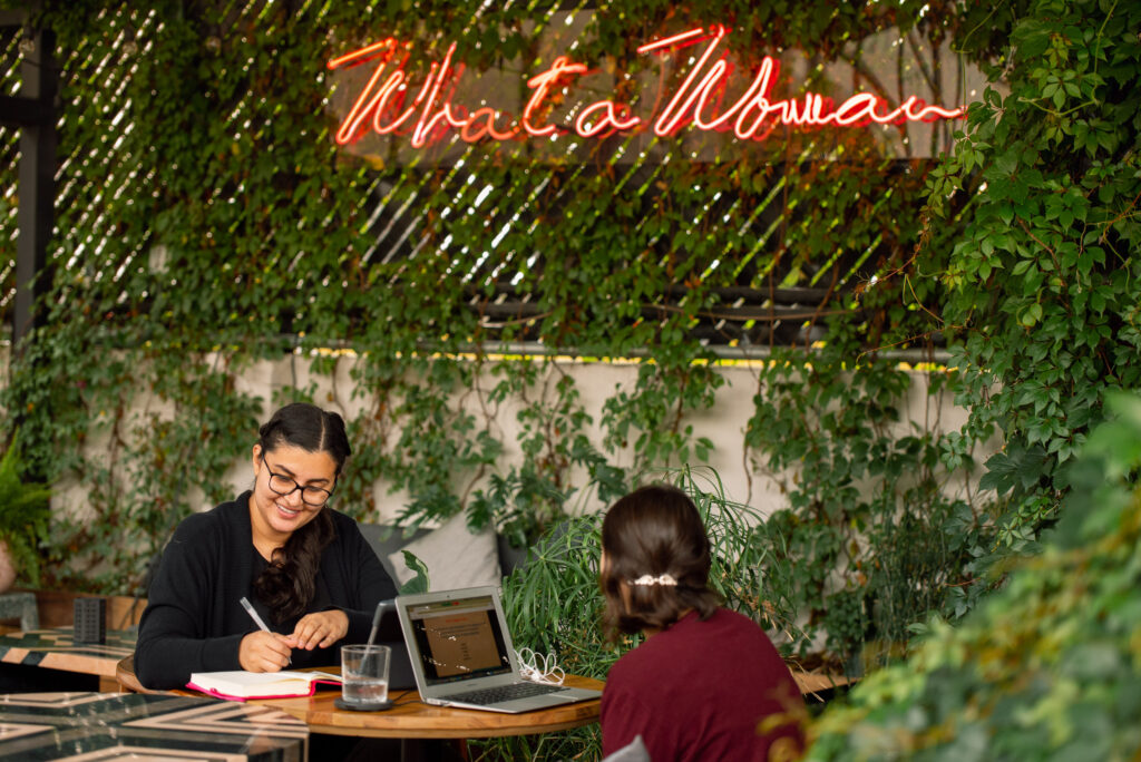 What intensive Spanish bootcamp in Mexico provides the most authentic practice contexts?