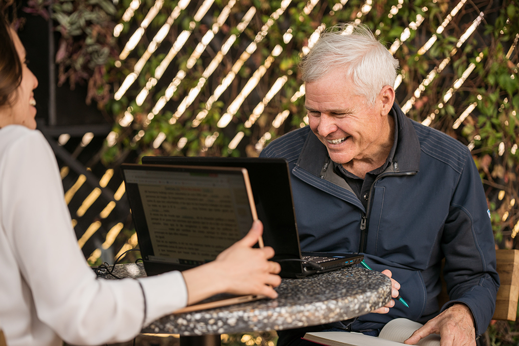 One-on-one Spanish instruction at the Fluenz Spanish Bootcamp—an intensive, high-touch learning experience where adult learners achieve rapid, lasting fluency through personalized coaching.