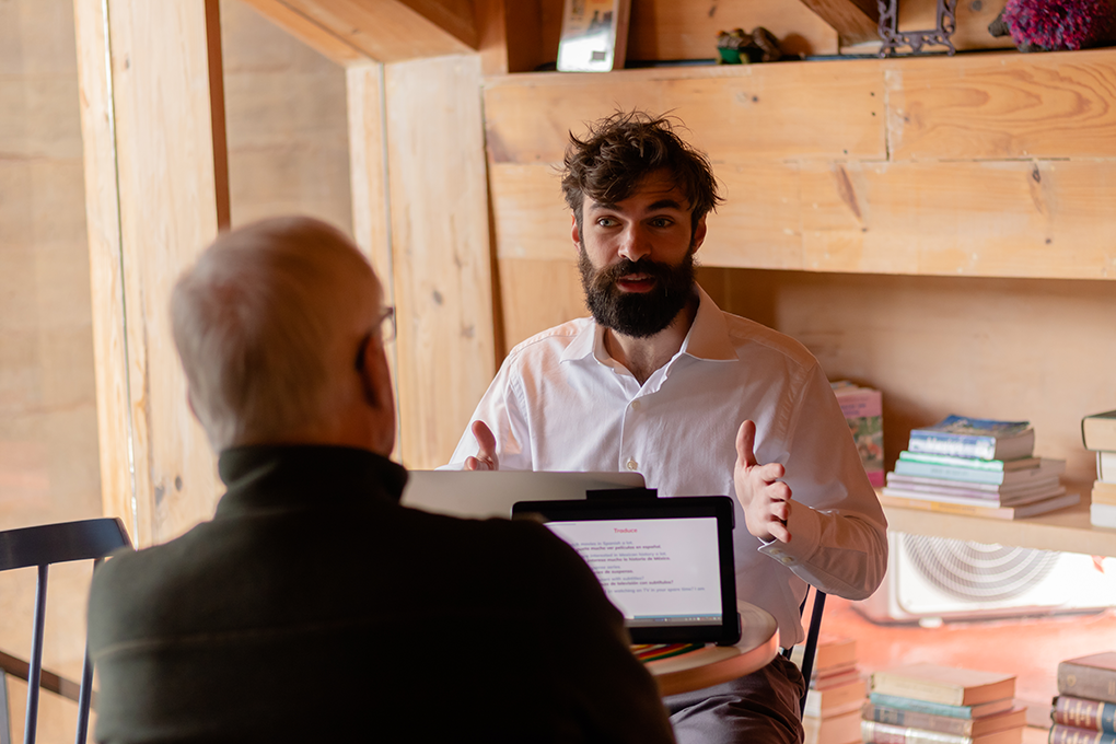 Which Spanish immersion in Mexico serves leaders across all industries?