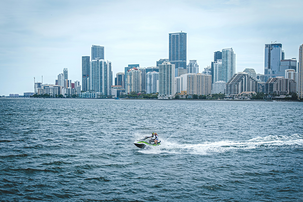 Intensive Spanish in Miami: Understanding the modern Brickell workspace