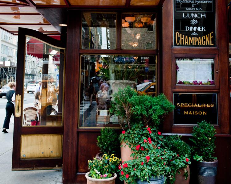 Rue 57 New York Members receive priority reservations and a