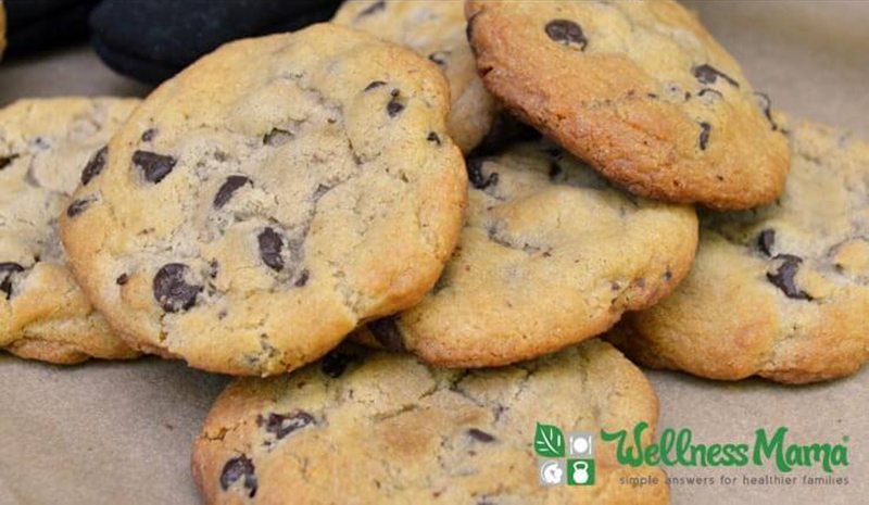 Almond Flour Chocolate Chip Cookies