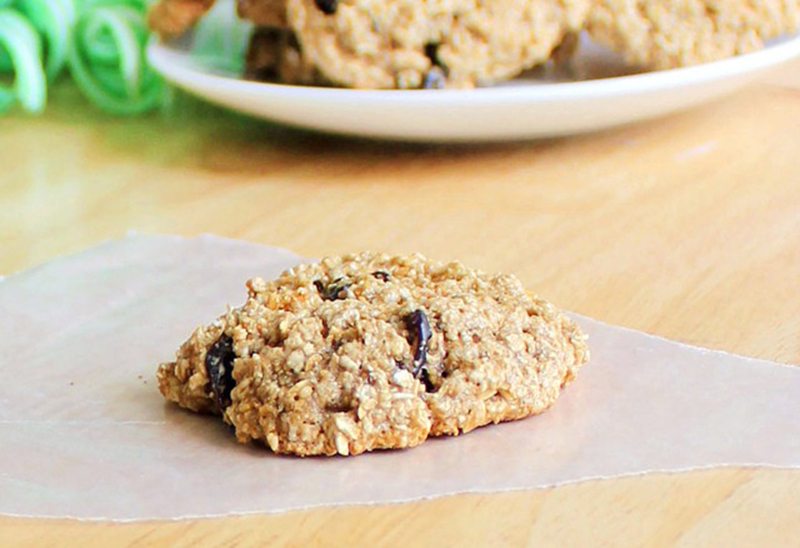 Flourless Oatmeal Raisin Cookies