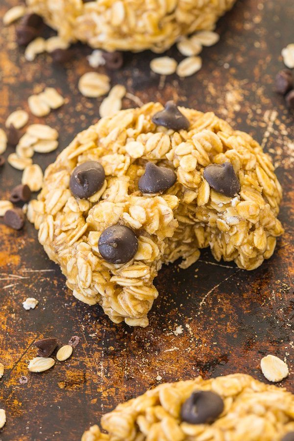 Healthy Three-Ingredient No-Bake Oatmeal Cookies
