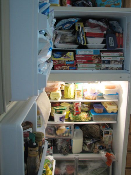 coffee grounds deodorize fridge