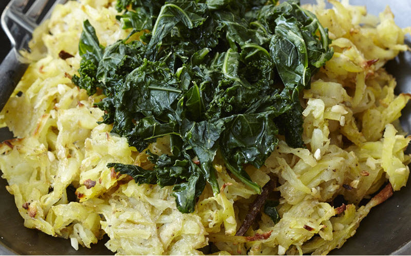 Garlic Hash Browns with Kale
