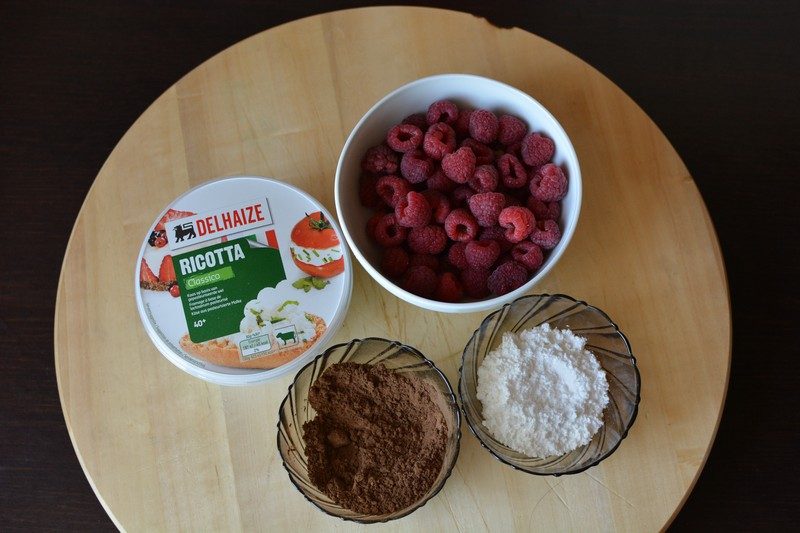 Quick & Easy Chocolate Mousse with Cream and Raspberries