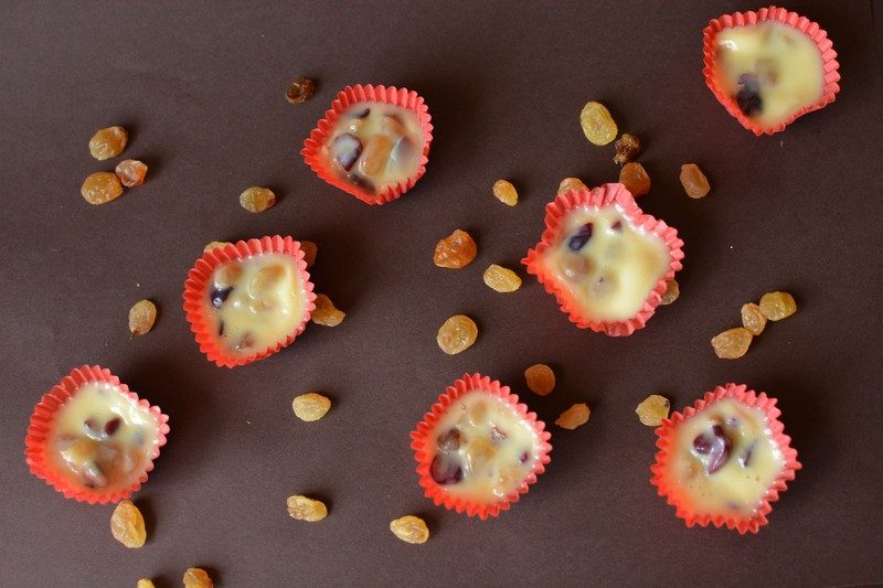 Quick & Easy White Chocolate and Dried Fruits Bites