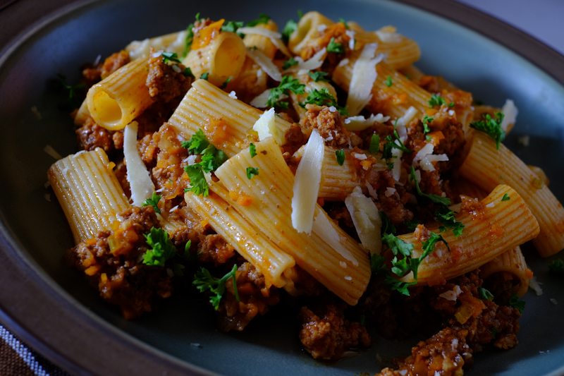 Slow Cooker Ziti with Minced Beef Bourguignonne