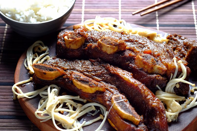 Slow Cooker SoyMiso Glazed Beef Short Ribs