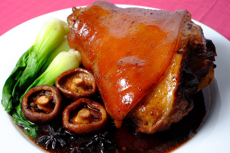 Slow Cooker Braised Pork Hocks
