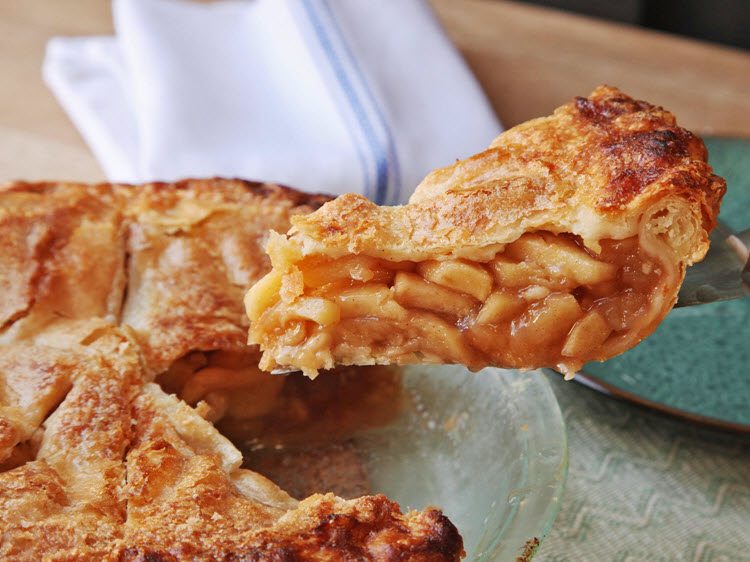 Sous Vide Gooey Apple Pie