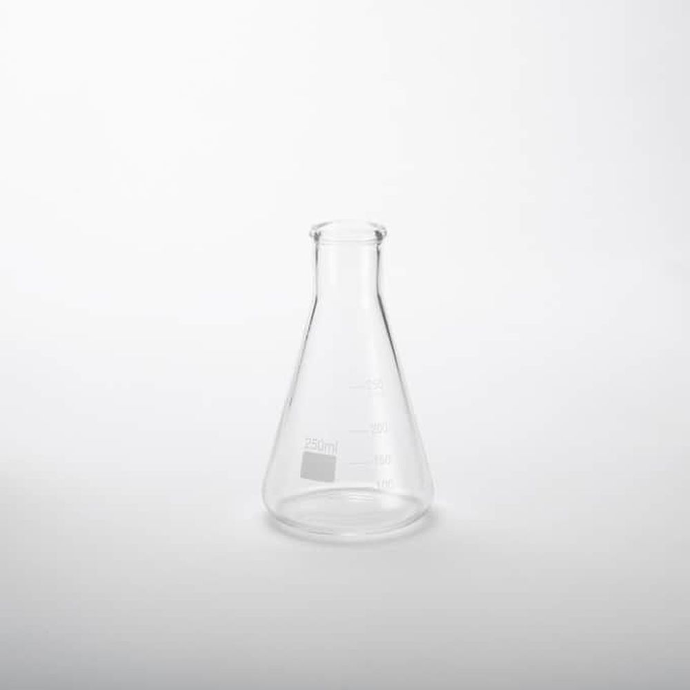 American Metalcraft Clear Glass 8 1/2 Ounce Chemistry Flask, 3-1/2 Inch Dia. X 5-3/4 Inch Height